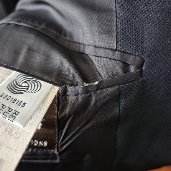 Hugo Boss Men's Black Wool Blazer Size 42R - Picture 6 of 10